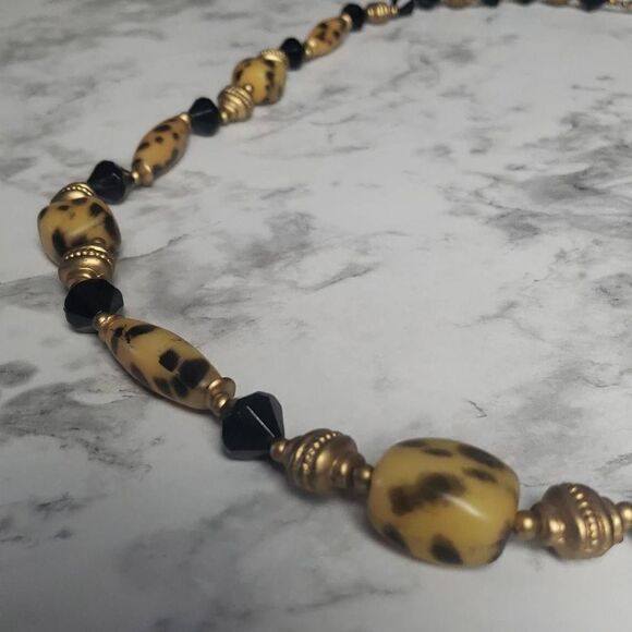 Vintage Cheetah Print Long Necklace - Picture 8 of 10